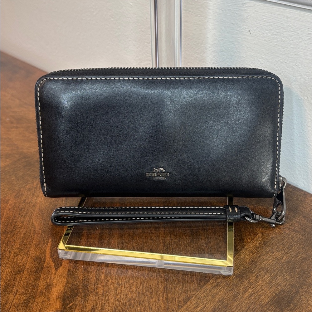 COACH x DISNEY Mickey Mouse long zip around leather wallet - Picture 3 of 12